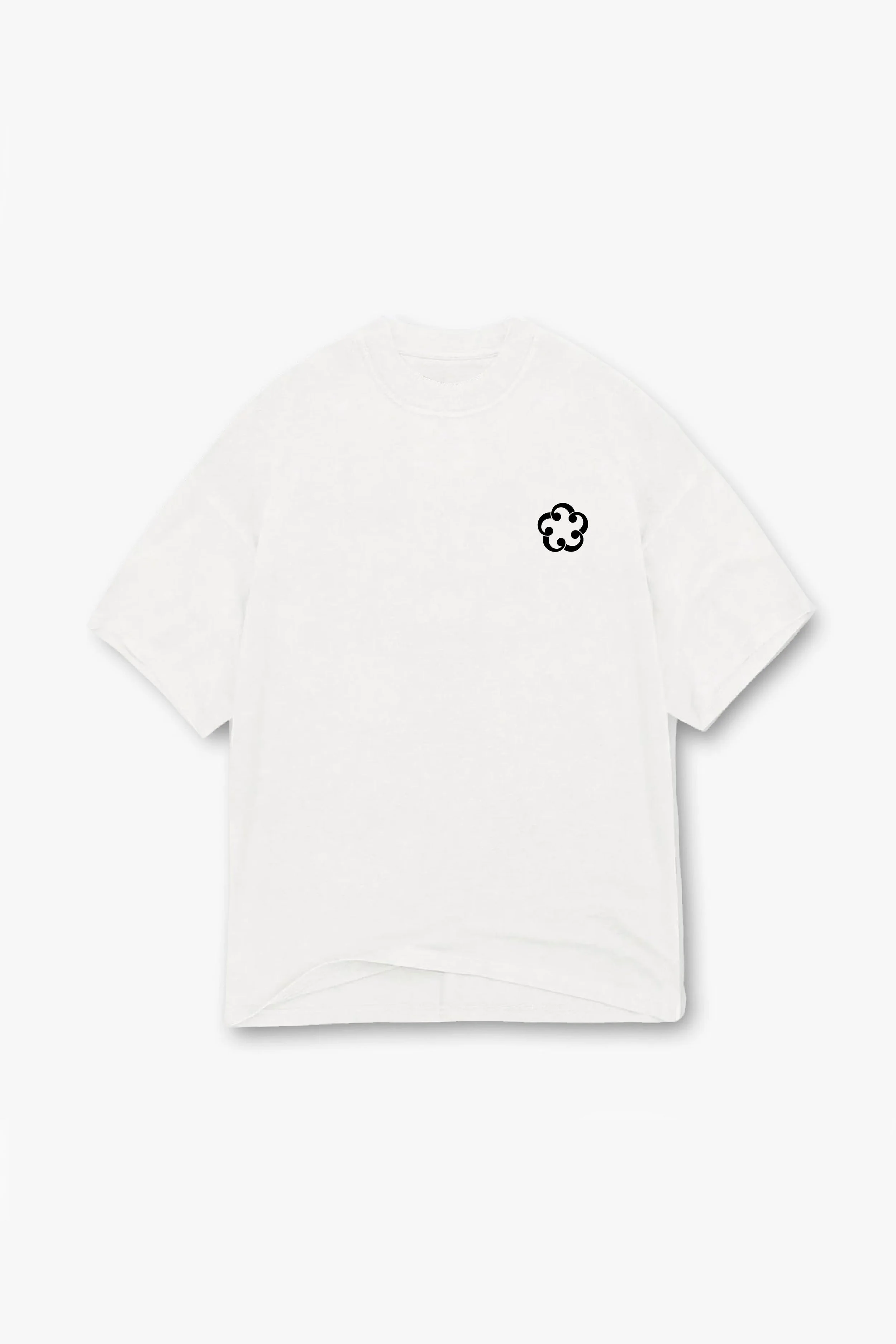 Akiumi Club Collection | Oversized White T-Shirt | Large Graphic